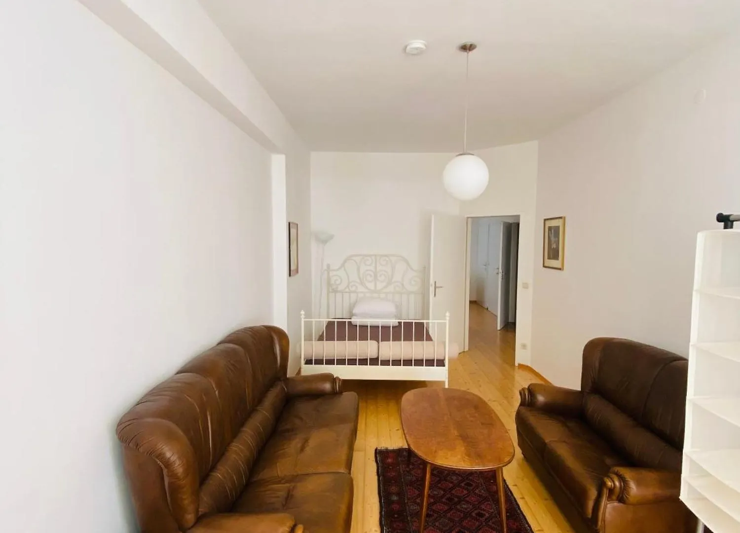Apartment, 2 Schlafzimmer, Strassenseitig Graz Austria