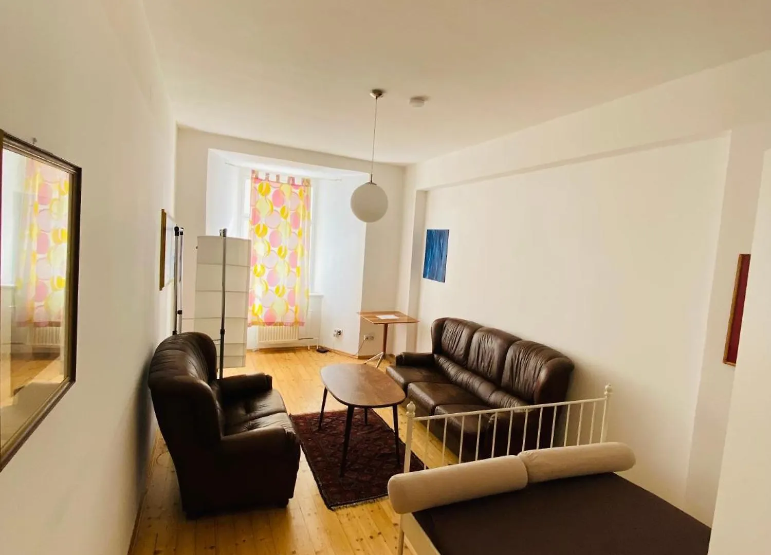 Apartment, 2 Schlafzimmer, Strassenseitig Graz Apartment